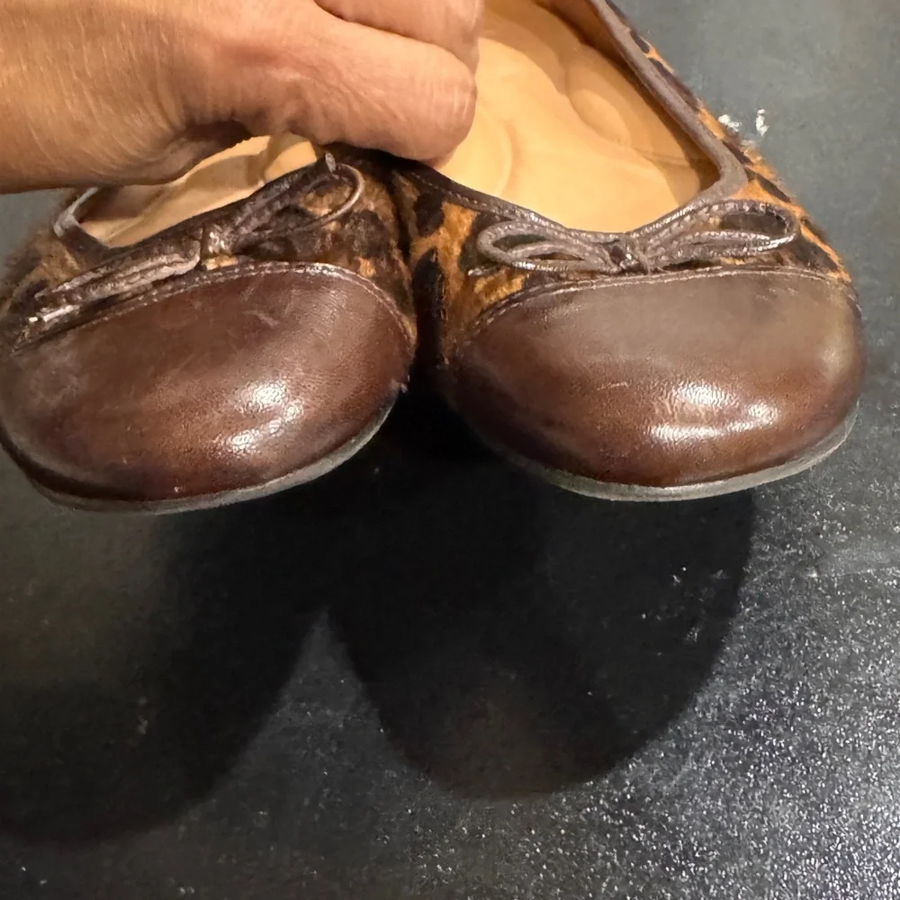 Nurture by Lamaze Leopard Flats with Dark Brown Accents size 8.5